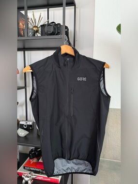 NWT GOREWEAR Windstopper Light Vest C3 Black Men's Small